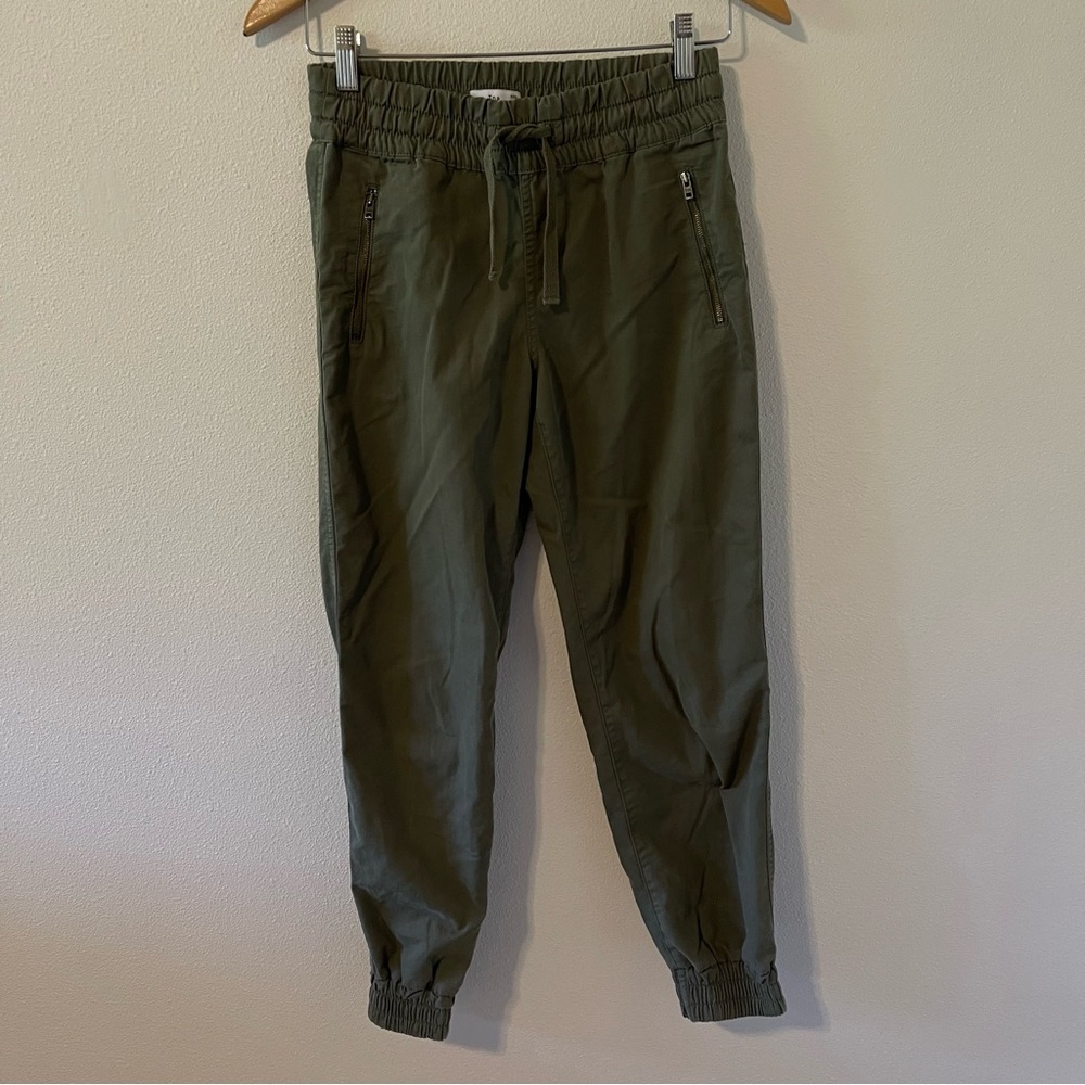 Aritzia TNA Joggers Olive Green Zipper Pockets Cuffed Ankle-XXS